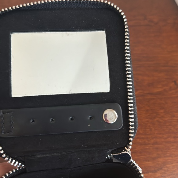 NWT WHBM Jewelry Case! - Picture 11 of 13